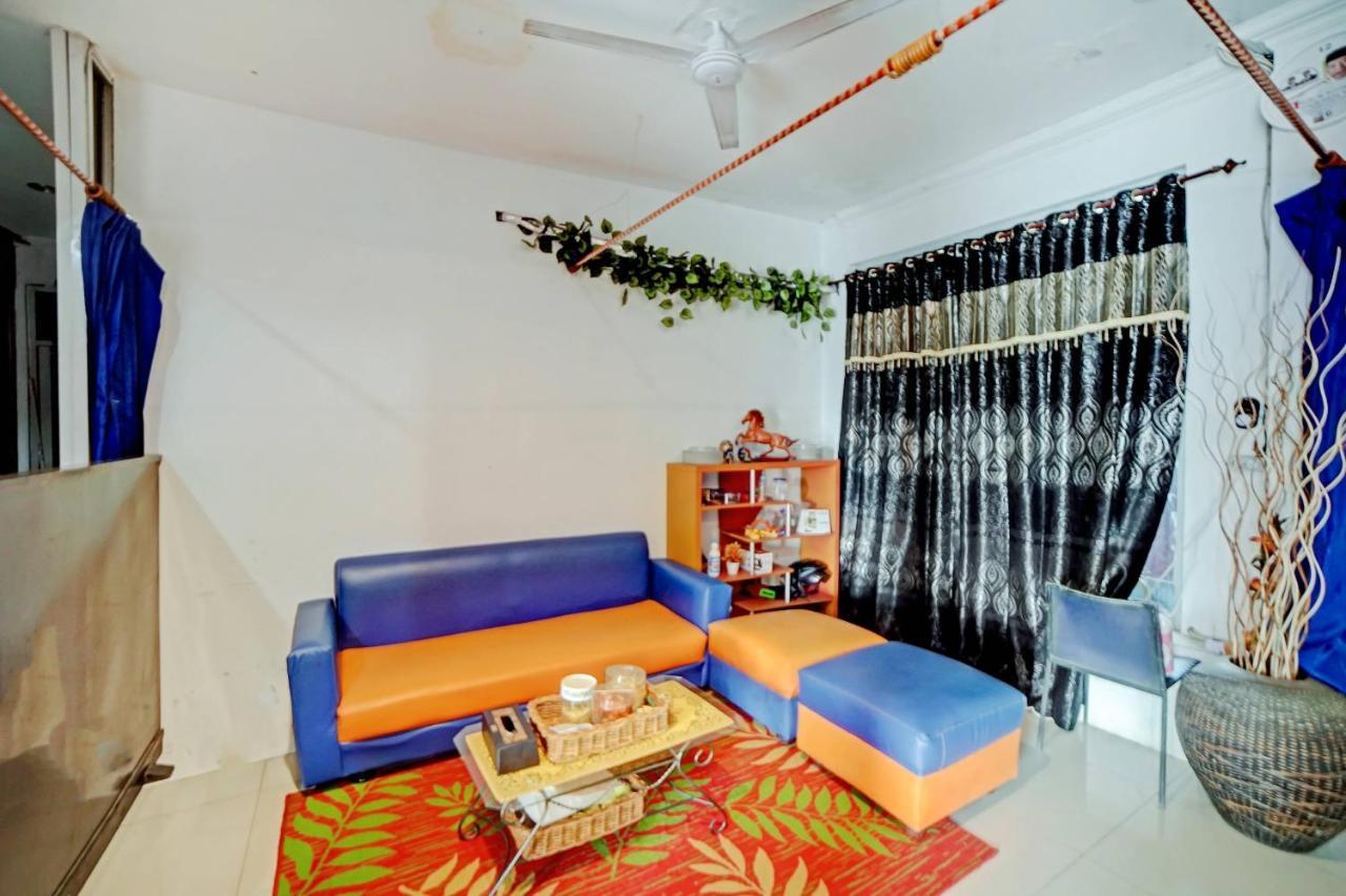 Oyo 90450 Sentra Inn Medan Buitenkant foto